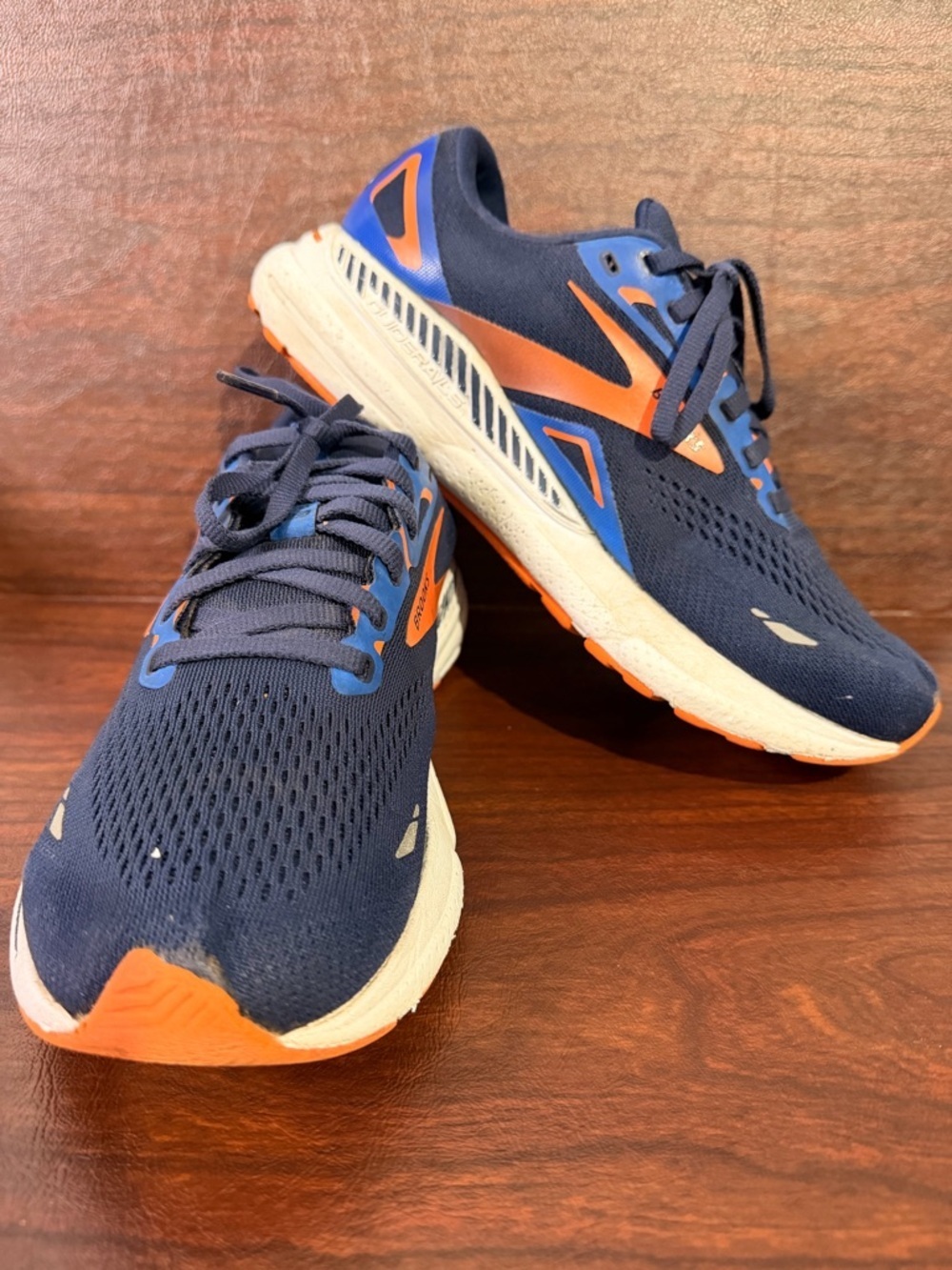 Brooks Adrenaline GTS 23 Running Gym Shoes Mens Size 7 D Blue Orange